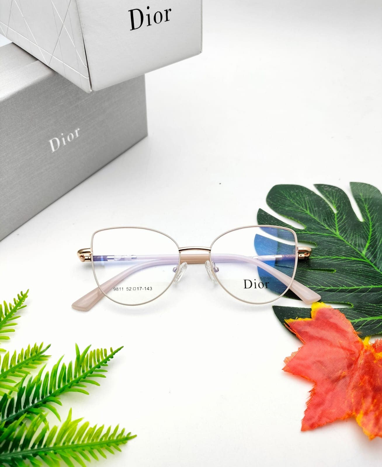 Gambar dari Frame Kacamata Dior 9811 For Ladies