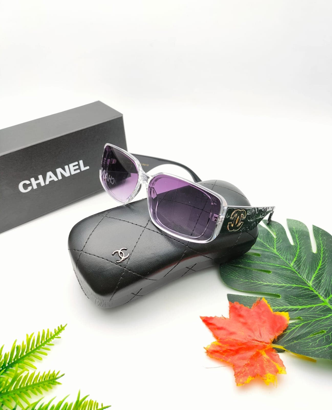 Gambar dari Kacamata Fashion Wanita Chanel 2856 Lensa Polarized