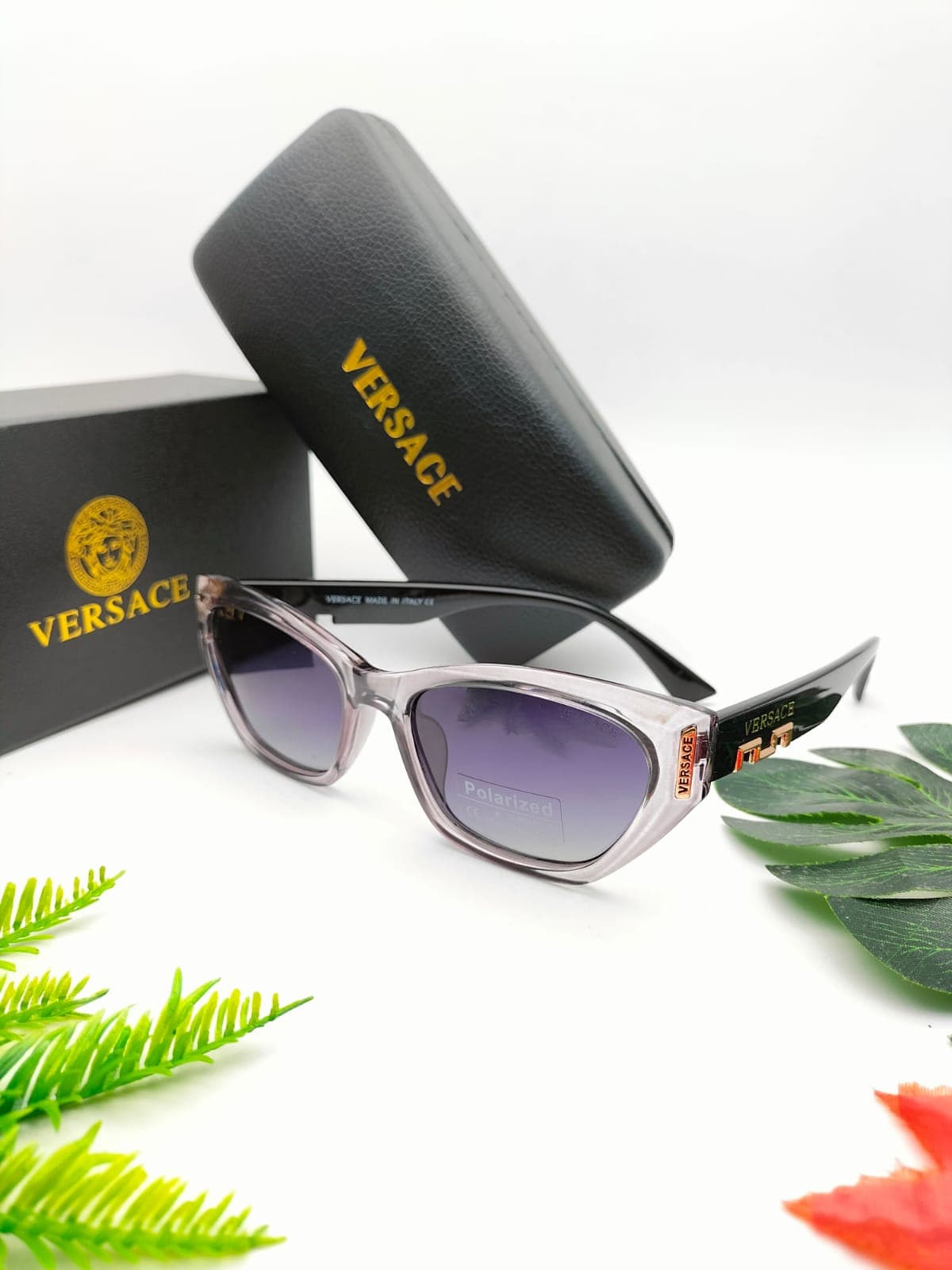 Gambar dari Kacamata Fashion Wanita Versace F8009 Lensa Polarized