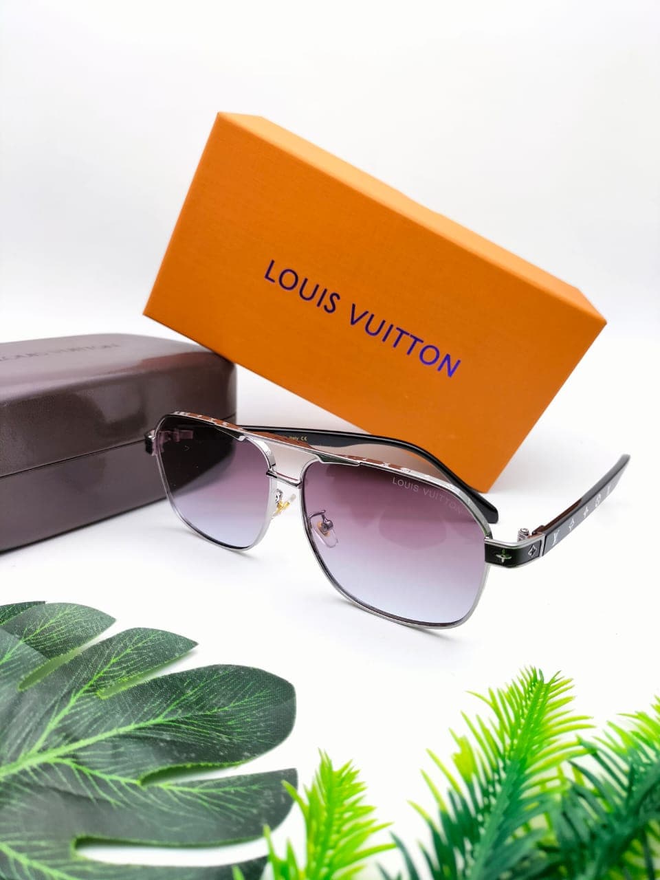 Gambar dari Kacamata Fashion Louis Vuitton 72313 Model Aviator