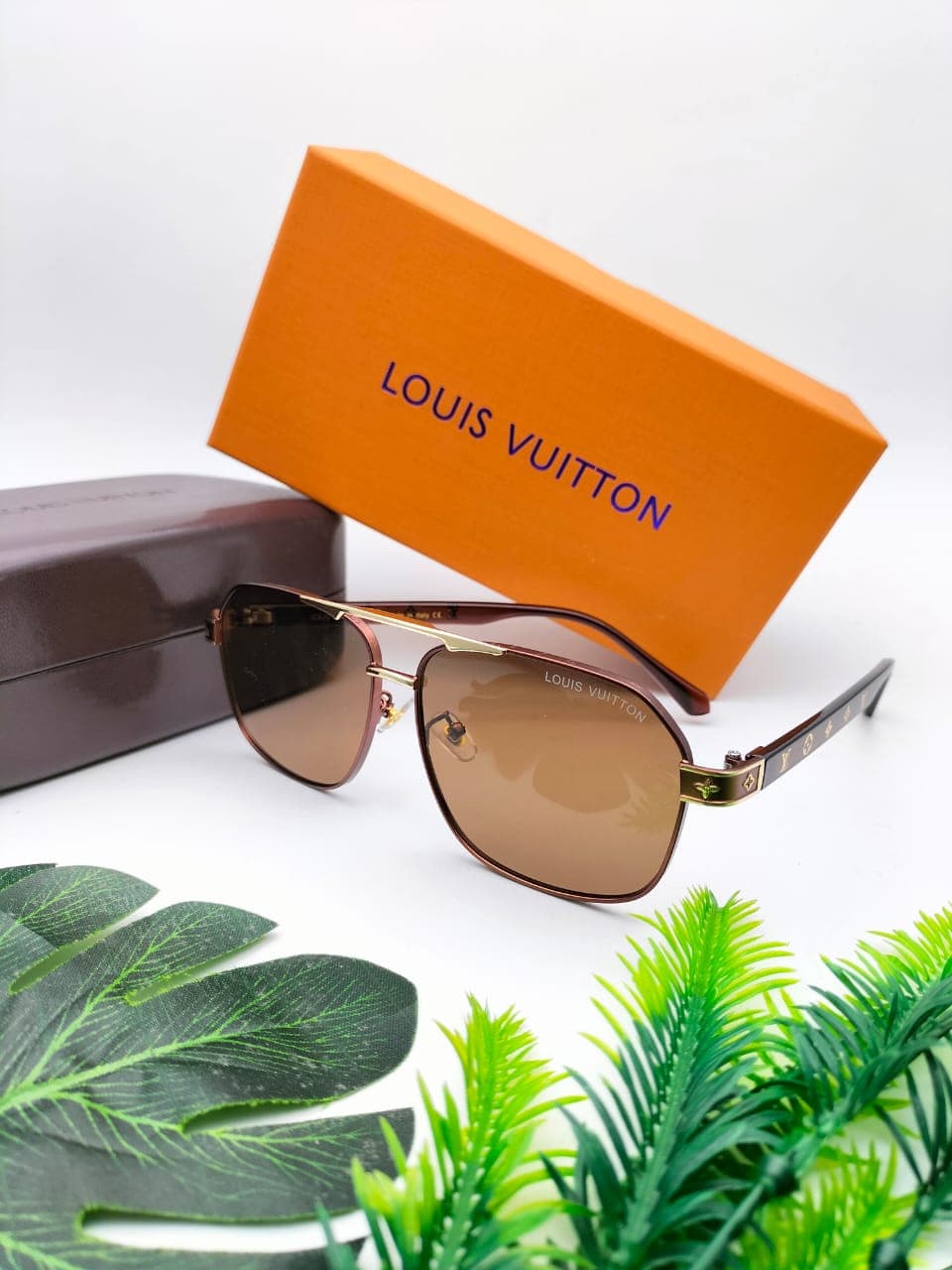 Gambar dari Kacamata Fashion Louis Vuitton 72313 Model Aviator