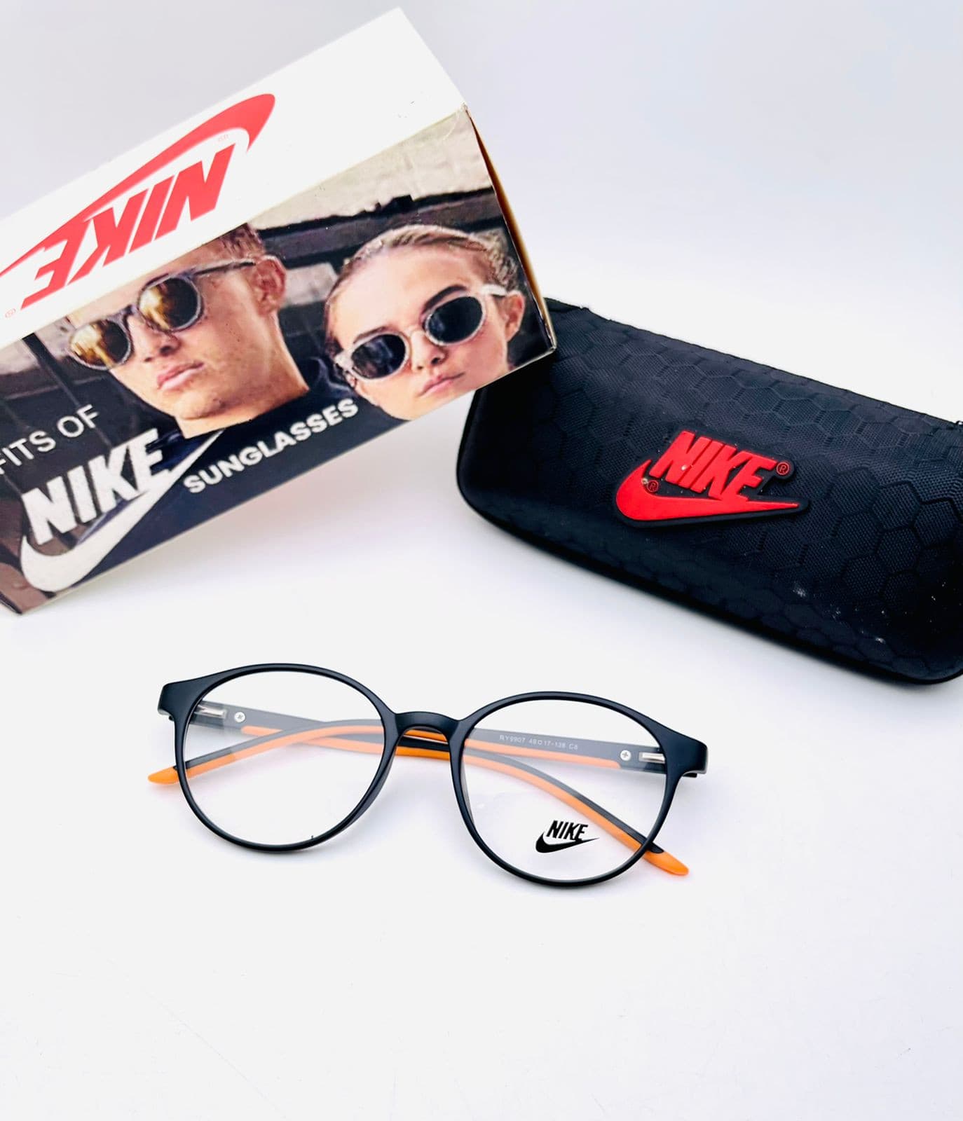 Gambar dari Kacamata Pria Wanita NIKE Oval 9907 Special Edition